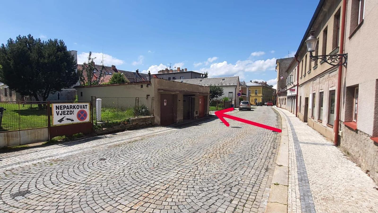 Apartman U Posty Kraliky Exterior photo